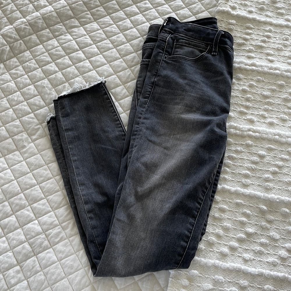 Abercrombie High Rise Super Skinny Jean